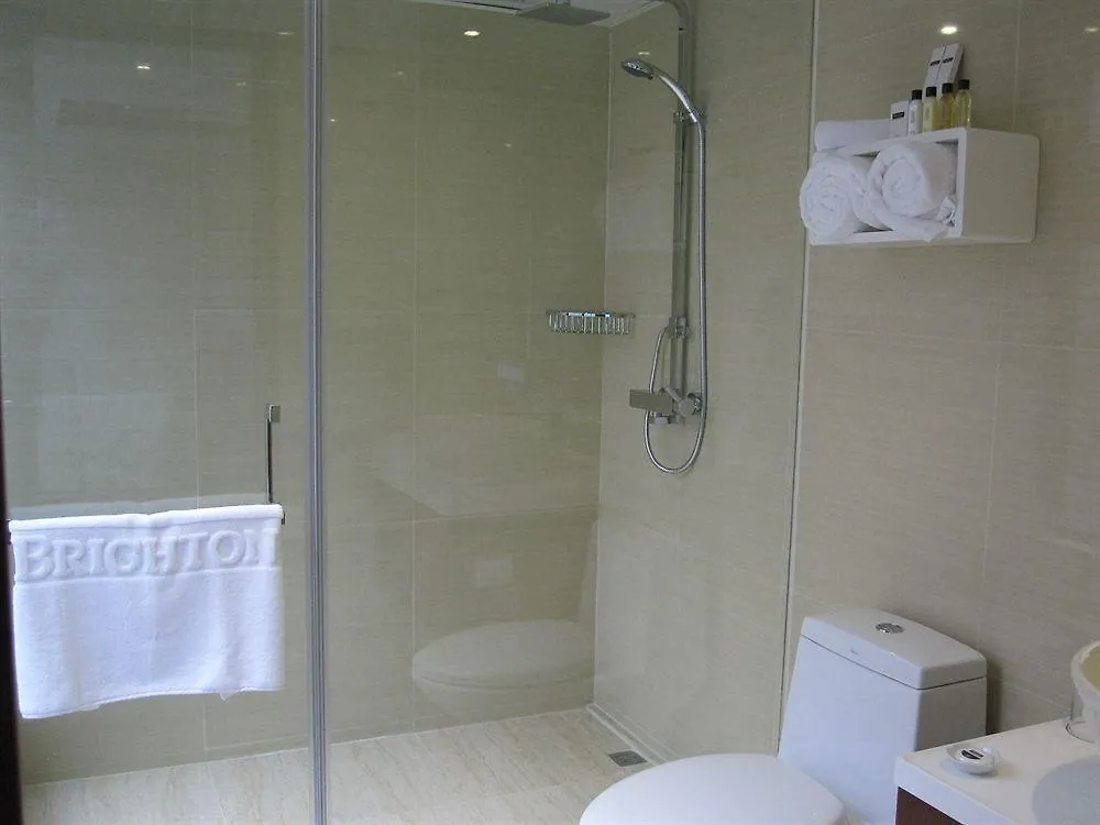 ****  Brighton Hotel Гонконг Китай