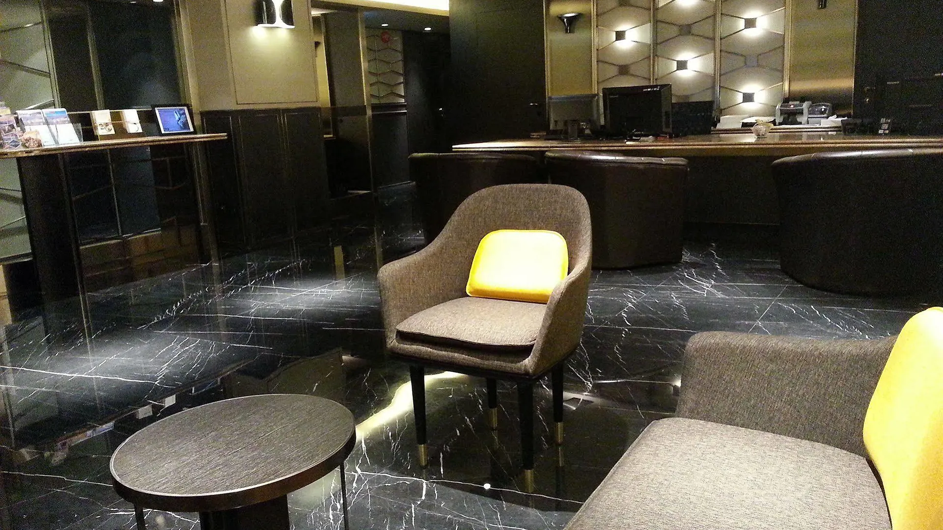 Brighton Hotel Гонконг