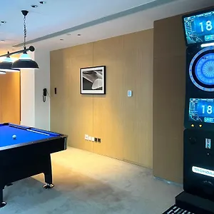 Oasis Aurum 181 **** Гонконг